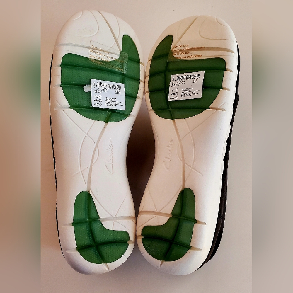 Clarks New Black and White Leather Athletic Shoes - Picture 5 of 6